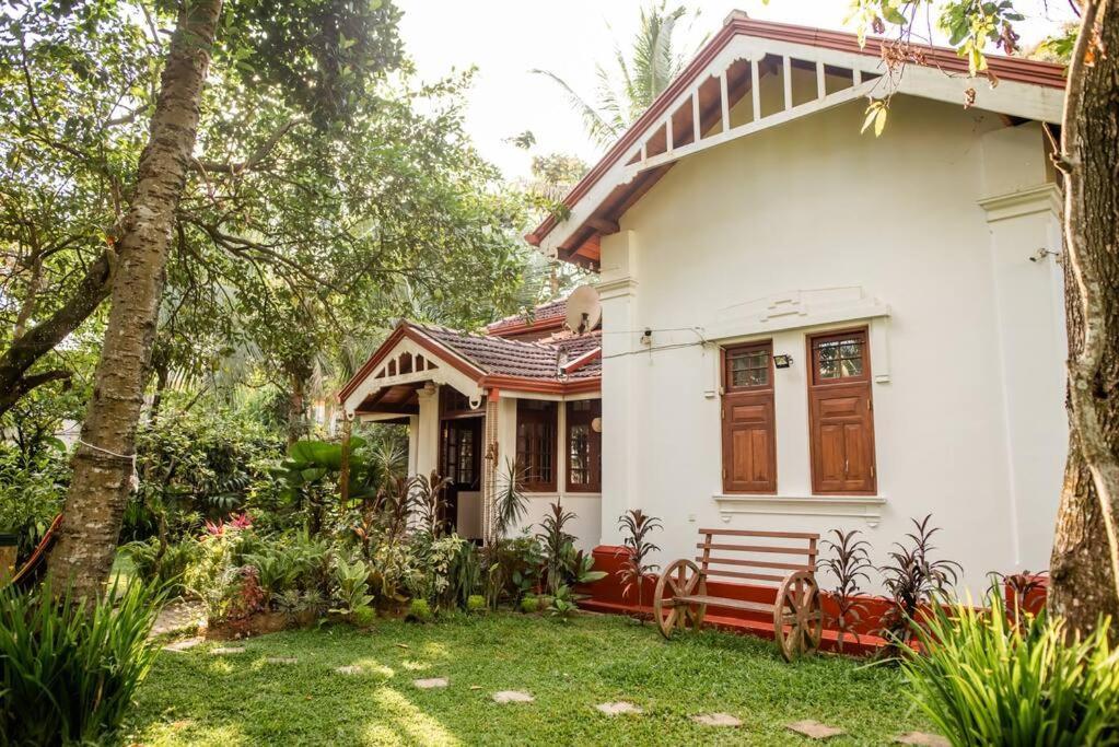 Colonial Residence Kandy Villa 외부 사진